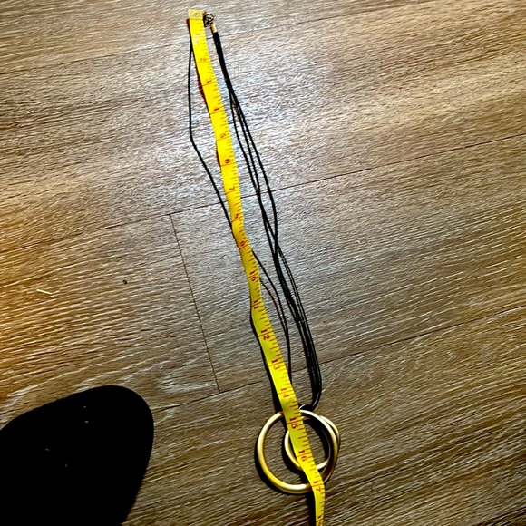 Beautiful Vintage black rope with three strings with a stunning Gold pendant - Picture 5 of 11